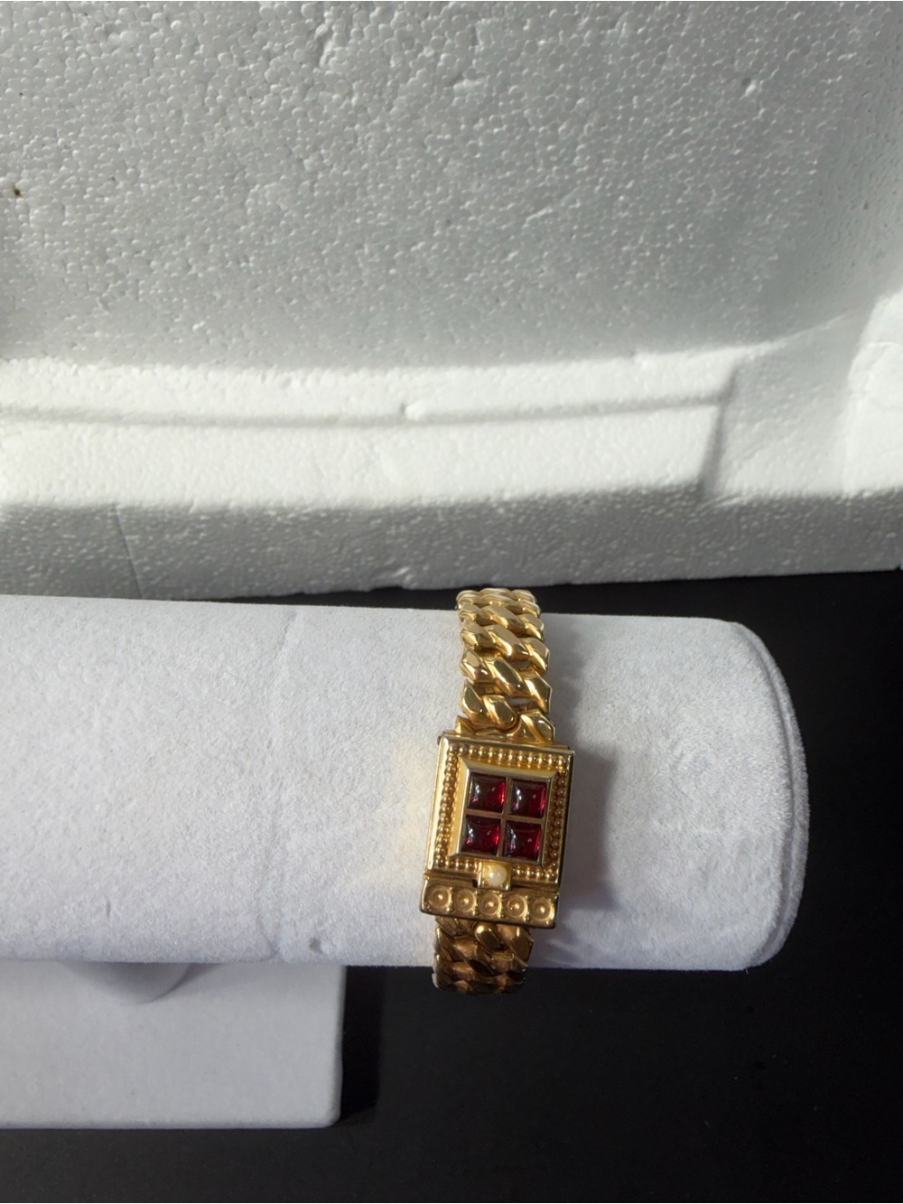Vintage Speidel Women's Gold Metal Bracelet